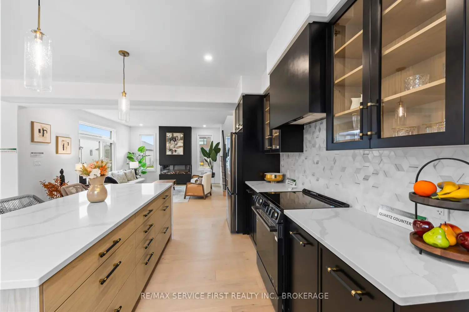 Additional image 8 of 1366 Woodfield Crescent