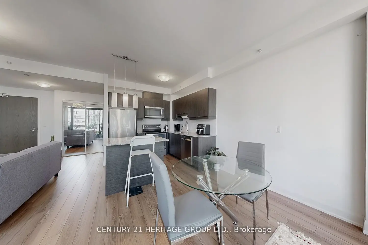 Additional image 11 of 2910 Highway 7 Road 405