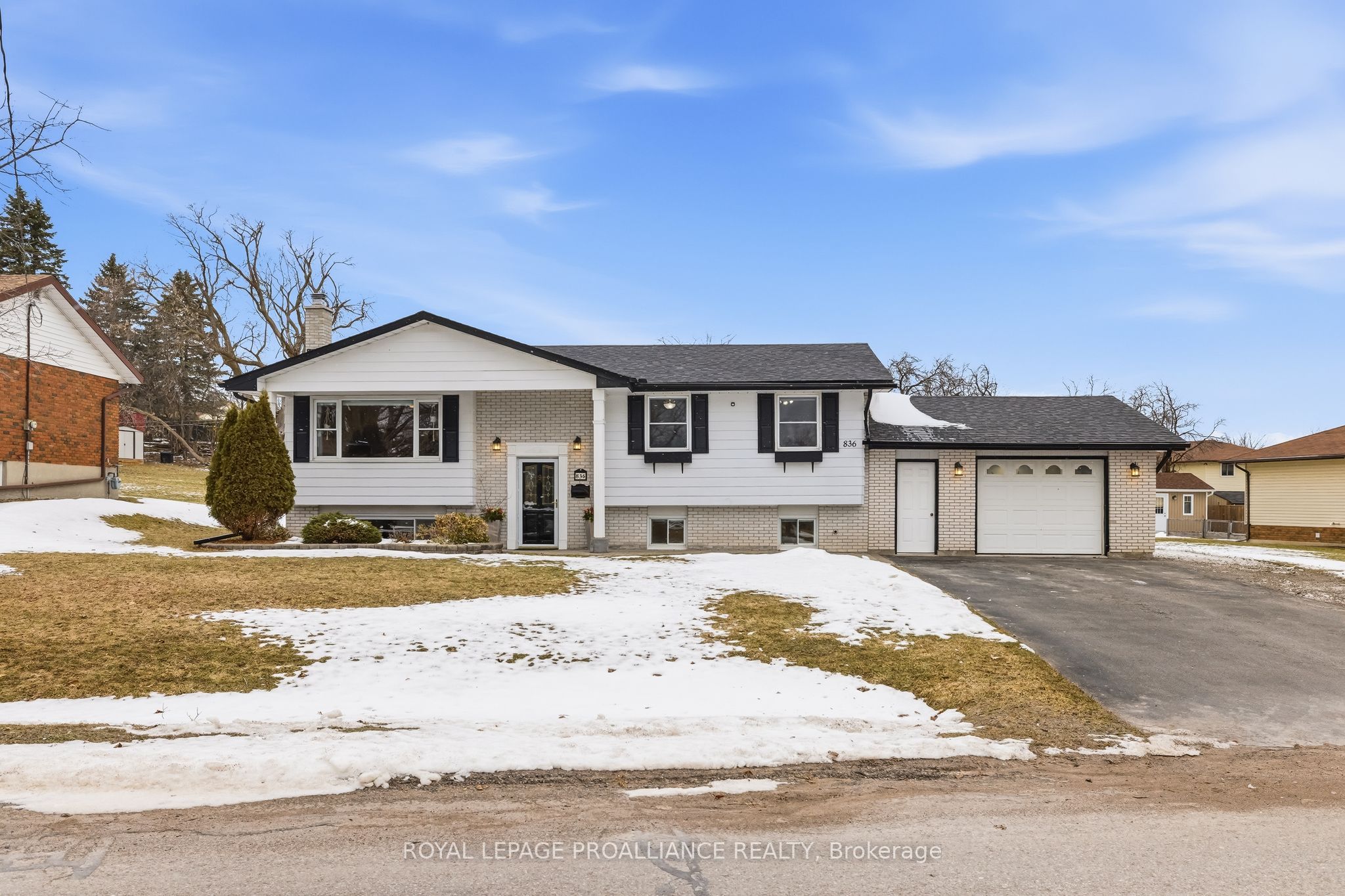 836 Stewart Drive, Peterborough, ON, K9J 7R4
