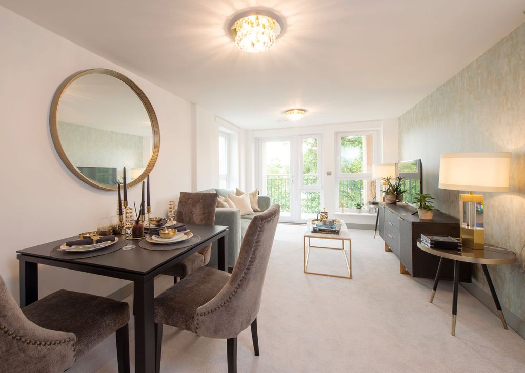 Additional image 4 of 2 bed flat to rentStation Parade, Virginia Water GU25