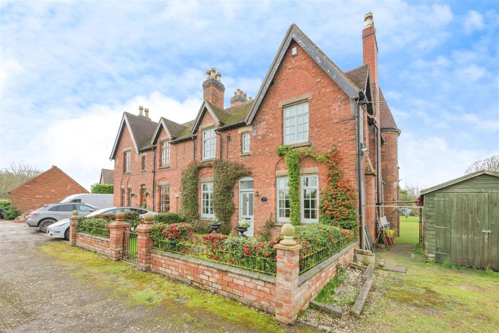 Additional image 31 of Station Road, Coleshill, B46