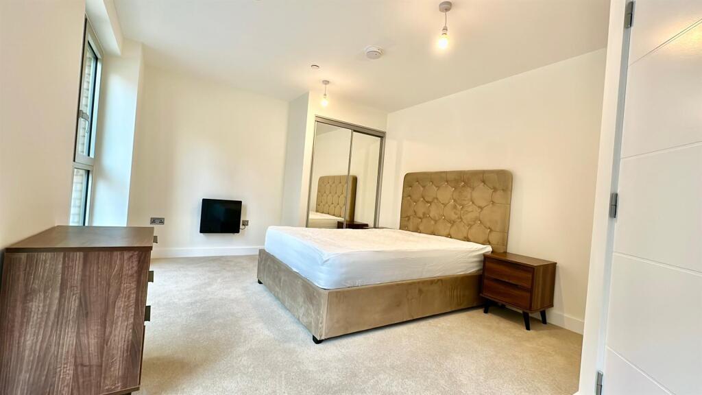 Additional image 4 of BRAND NEW APARTMENT- Boulevard Plaza, Birmingham, B5