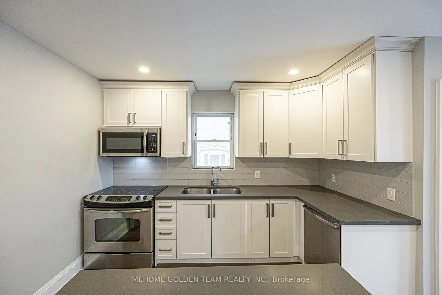 Additional image 7 of 64 Bowie Avenue