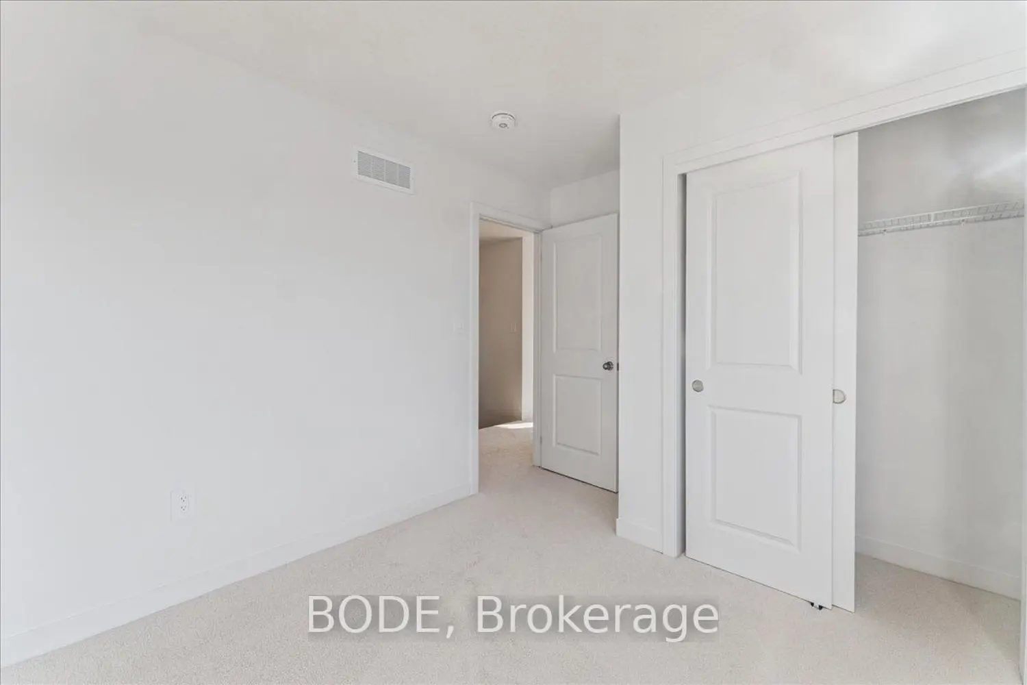 Additional image 15 of 40 Oak Forest Common