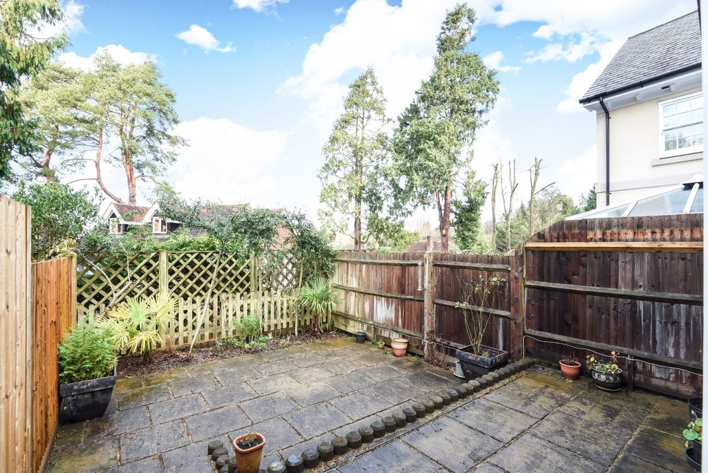 Additional image 4 of 3 bed town house to rentMontacute Mews, Tunbridge Wells TN2