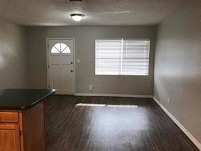 Additional image 3 of 4707 W Bay Ave, Tampa, FL, 33616