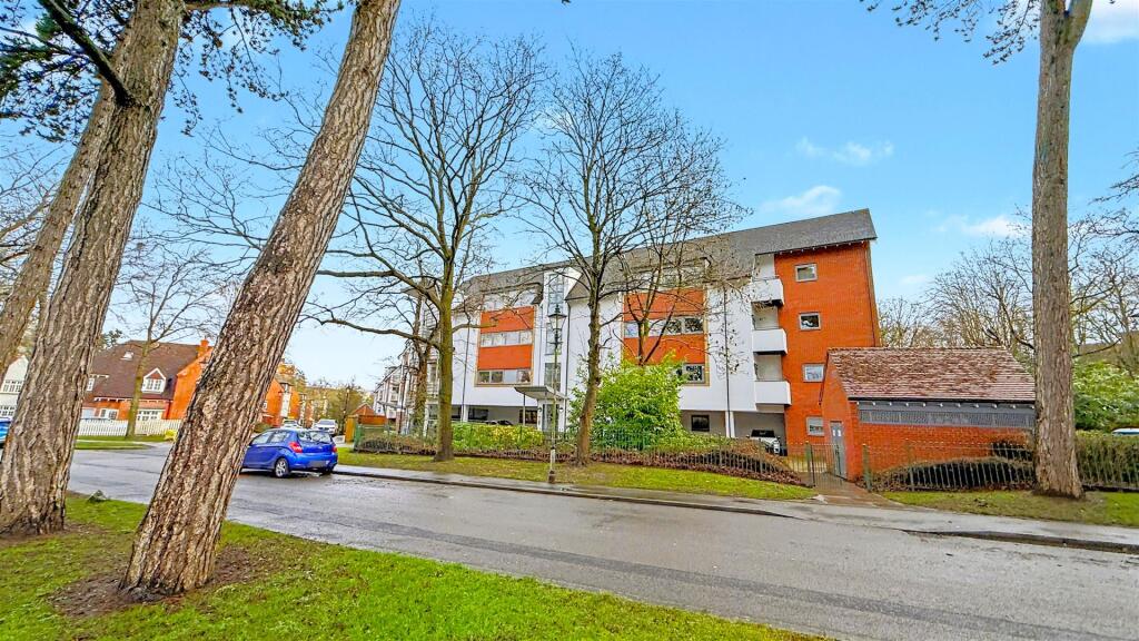 Woodbrooke Grove, Northfield, Birmingham