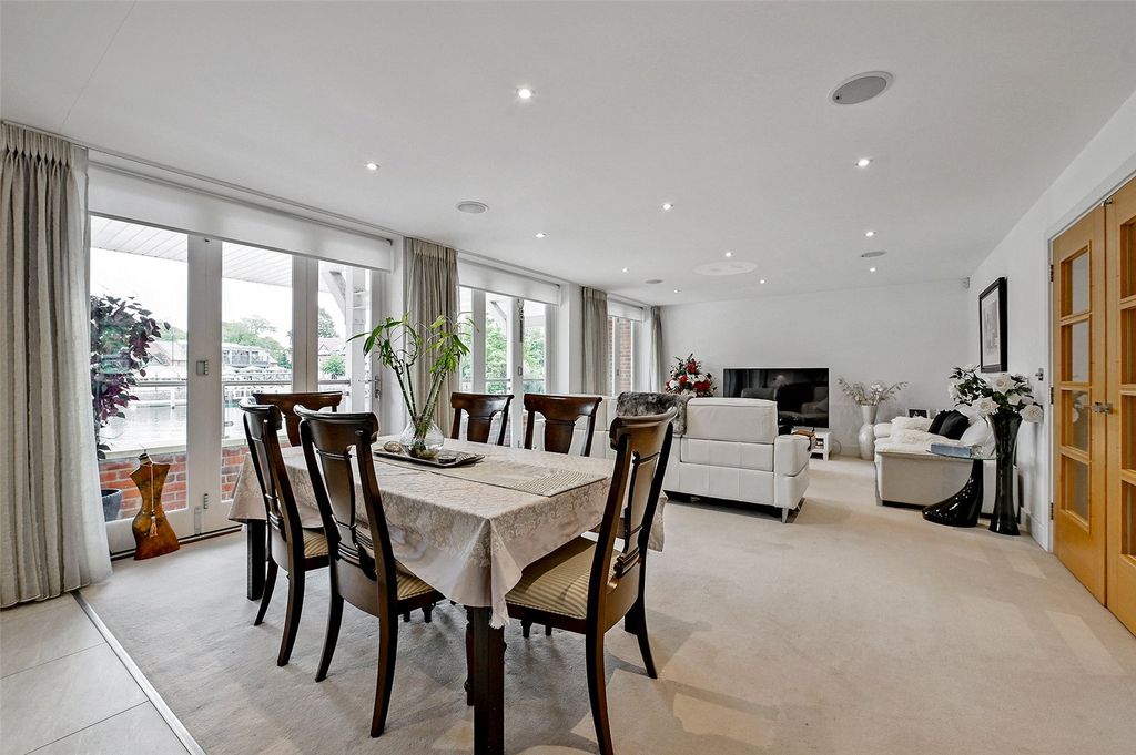 Additional image 3 of 3 bed flat to rentEton Thameside, 15 Brocas Street, Eton, Windsor SL4