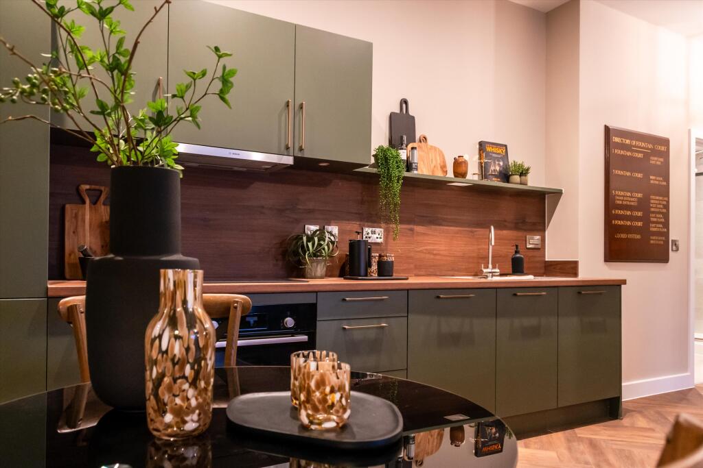 Additional image 10 of 2 Bedroom Apartment For-Sale | Fountain Court, Steelhouse Lane, Birmingham, B4