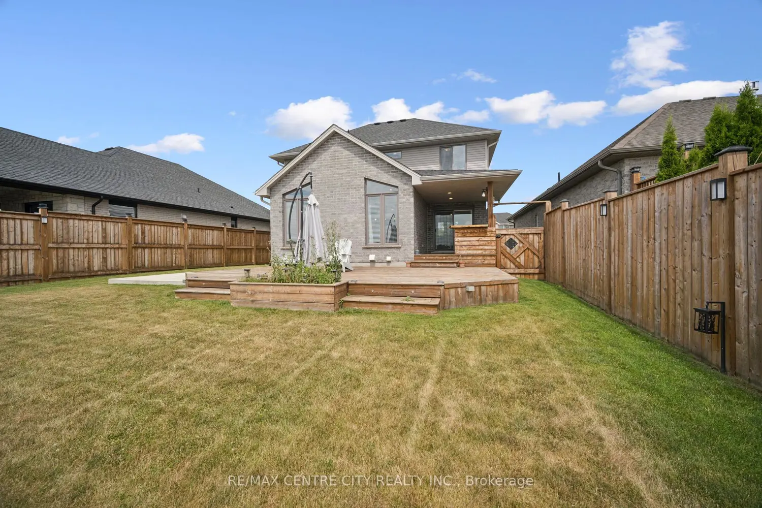 Additional image 17 of 24 Oakmont Street