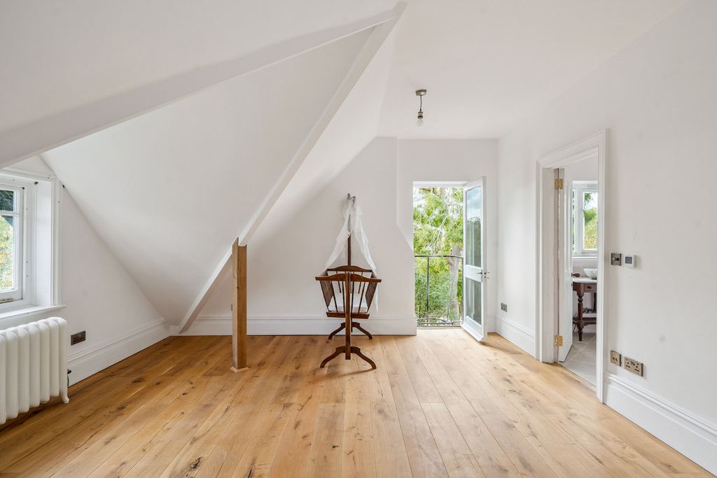 Additional image 47 of 6 bed detached house to rentBridge Road, East Molesey KT8