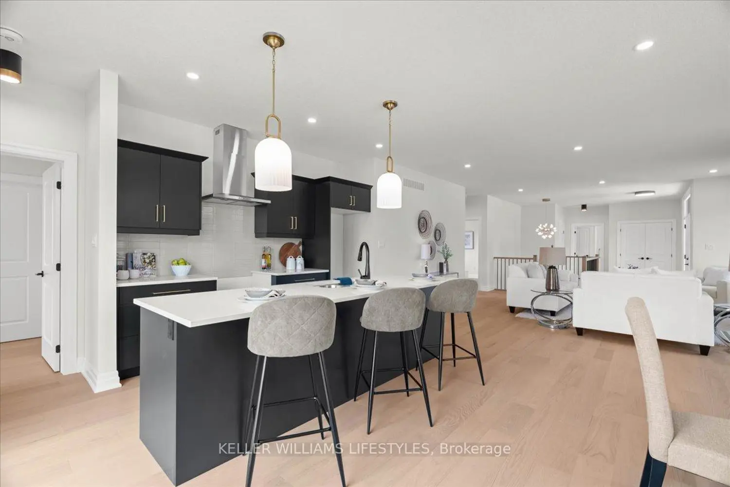 Additional image 5 of 39 East Glen Drive