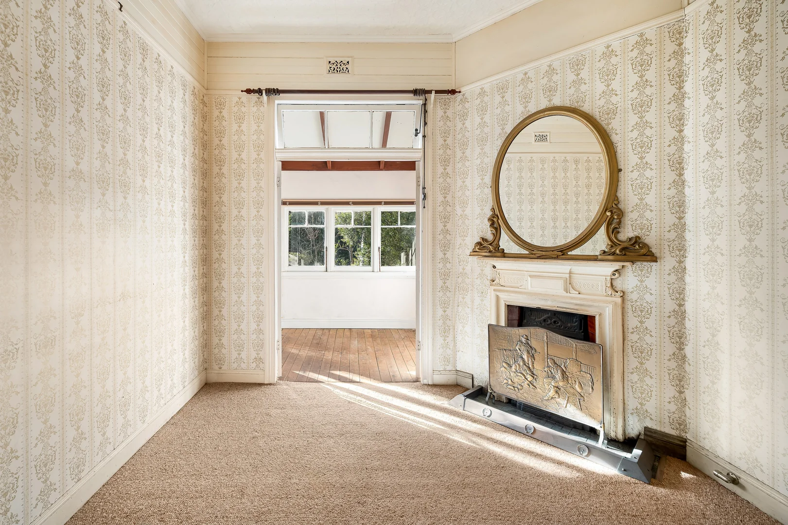 Additional image 5 of 68 Fletcher Street, Wentworth Falls NSW 2782