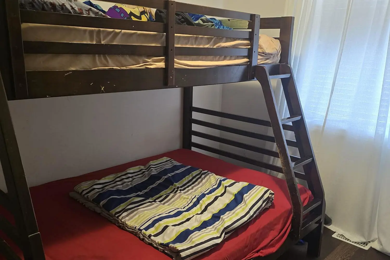 Additional image 4 of 2C Vic Chambers Place 2C