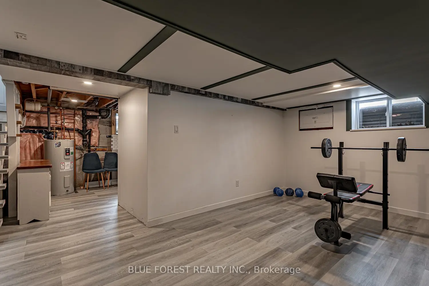 Additional image 11 of 9716 Lakeshore Road