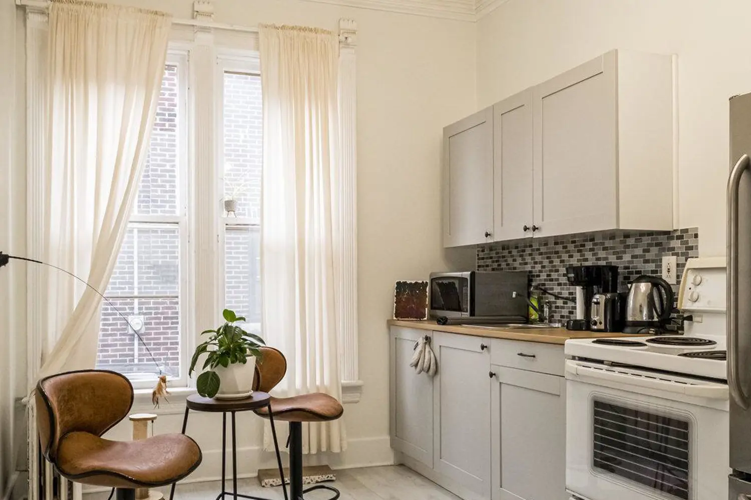 Additional image 4 of 95-97 Fairholt Road