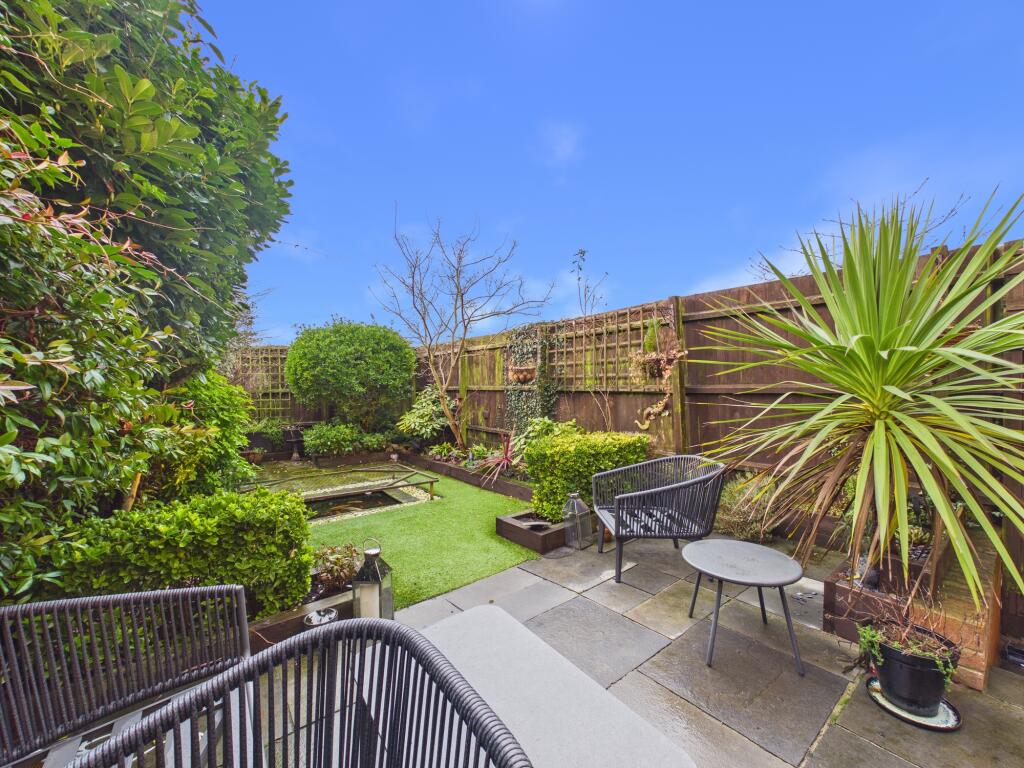 Additional image 21 of Horseshoe Crescent, Great Barr, B43