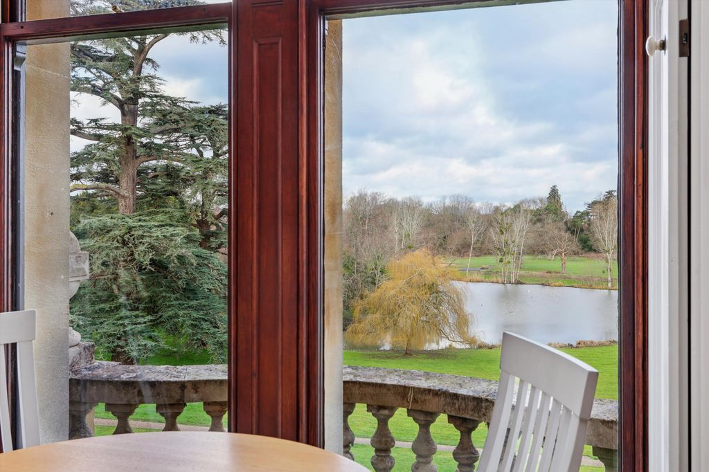 Additional image 3 of 3 bed flat to rentThe Mansion, Cobham Park, Cobham, Surrey KT11