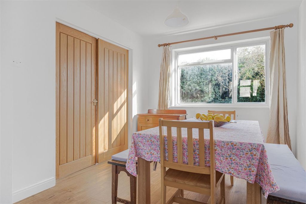 Additional image 4 of Land to rentCaldicot Close, Shillingford, Wallingford OX10