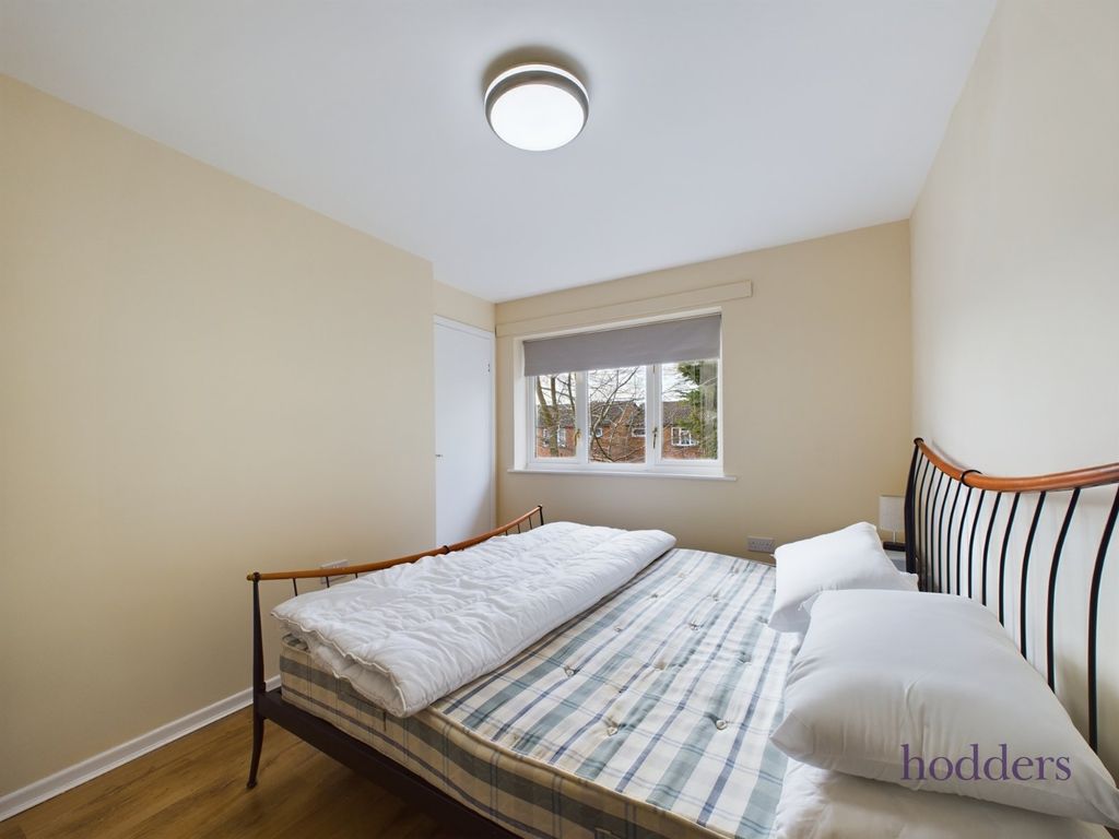 Additional image 7 of 3 bed semi-detached house to rentRavenfield, Englefield Green, Surrey TW20