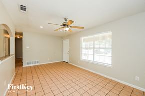 Additional image 3 of 523 Pinehurst Blvd, San Antonio, TX, 78221