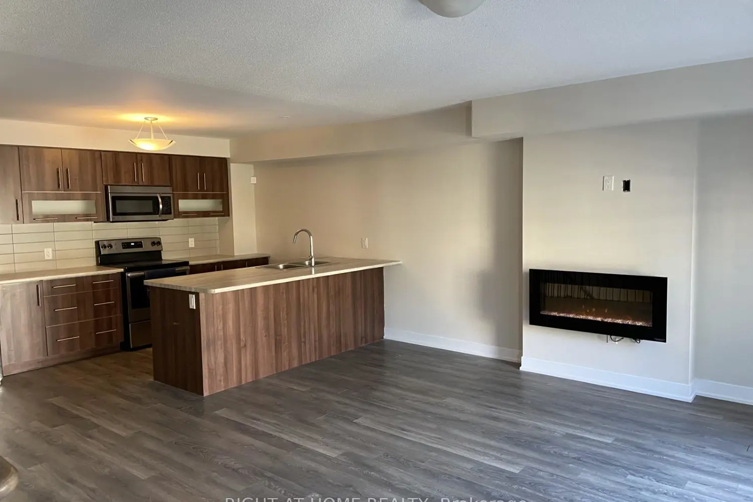 Additional image 2 of 56 Pallock Hill Way 31