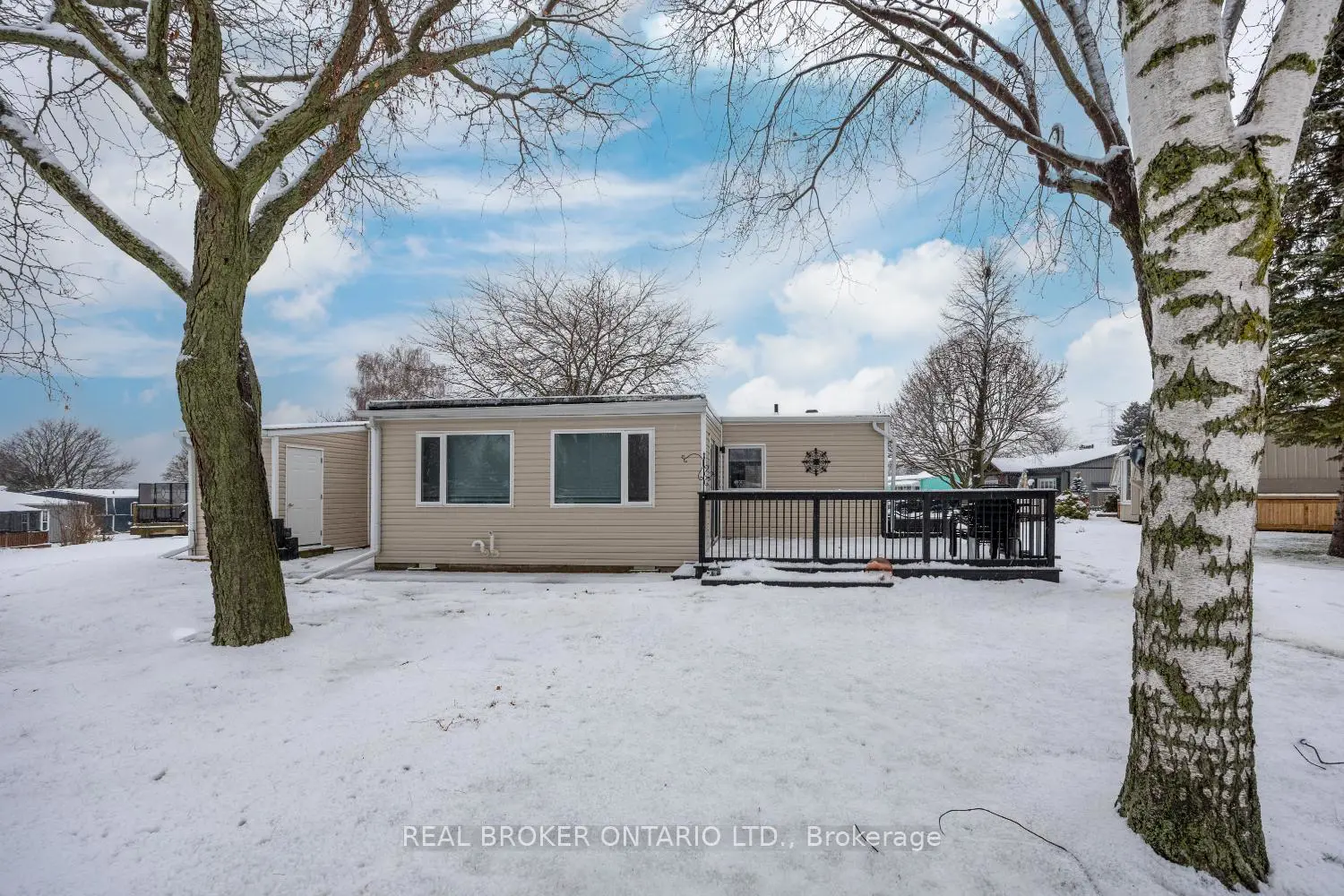 Additional image 17 of 22 Champlain Court