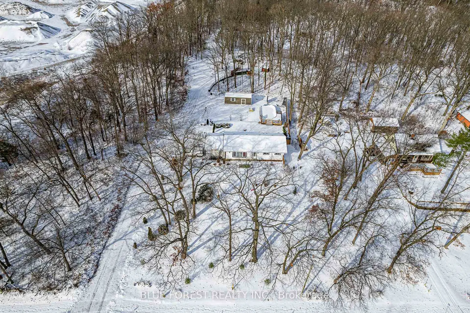 Additional image 19 of 9716 Lakeshore Road