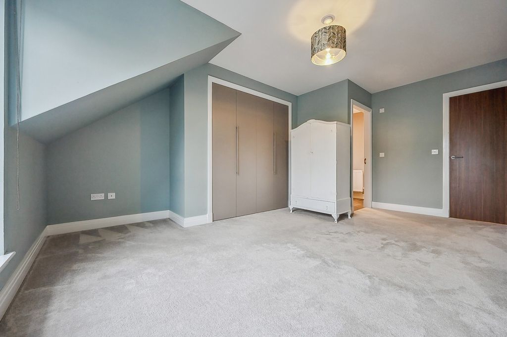 Additional image 23 of 5 bed detached house to rentDalgleish Drive, Bearsden, Glasgow G61