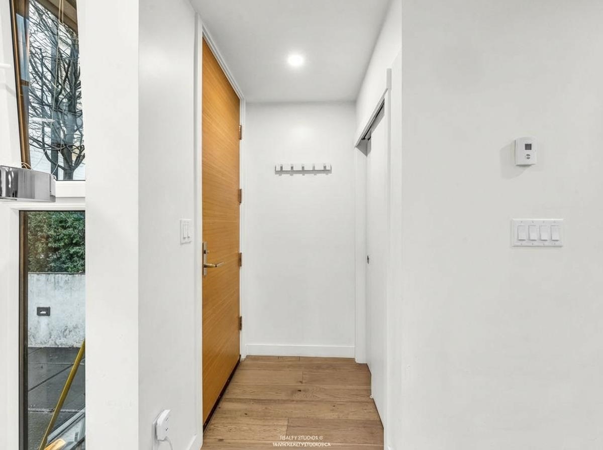 Additional image 2 of 102-649 3rd Street E, North Vancouver, BC, V7L 1G6