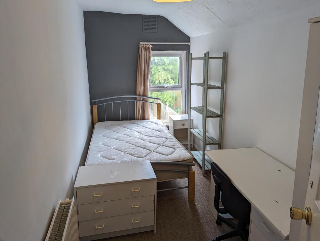 Additional image 8 of Hubert Road - 4 bed, Selly Oak, West Midlands, B29