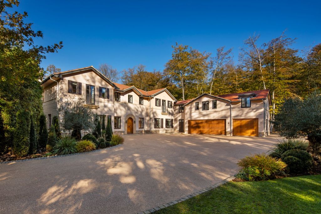 6 bed detached house to rentStoke Wood, Stoke Poges, Slough, Buckinghamshire SL2