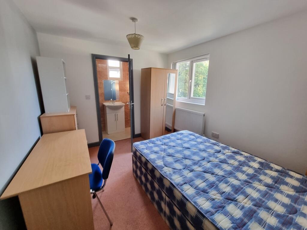 Additional image 7 of Oak Tree Lane, Birmingham, B29