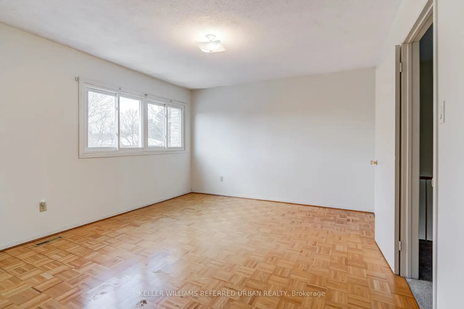 Additional image 9 of 653 Village Parkway 18