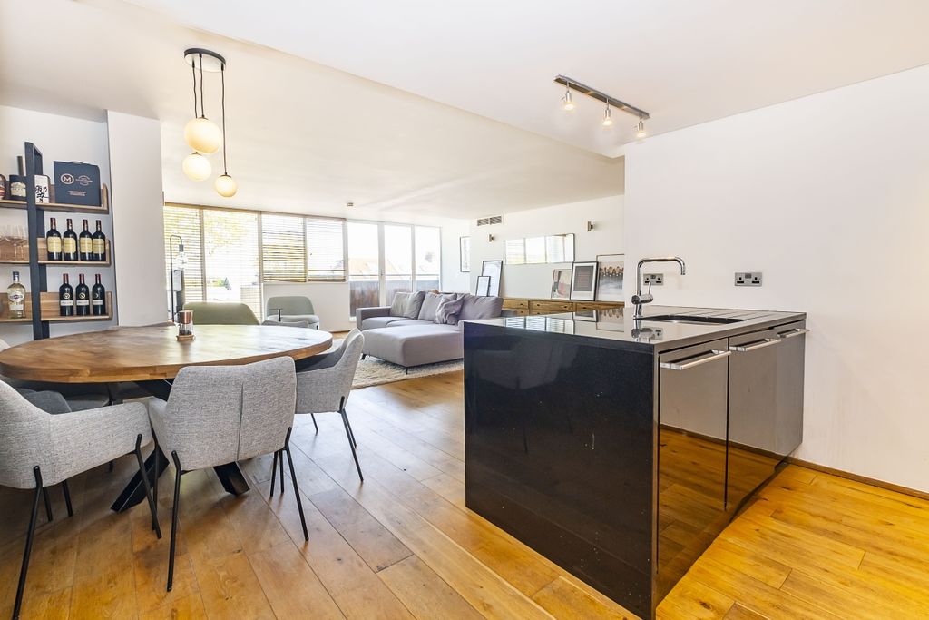 Additional image 11 of 3 bed flat to rentSheen Road, Richmond TW9