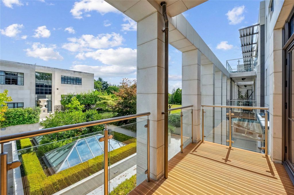Additional image 6 of 3 bed flat to rentCharters Road, Ascot, Berkshire SL5