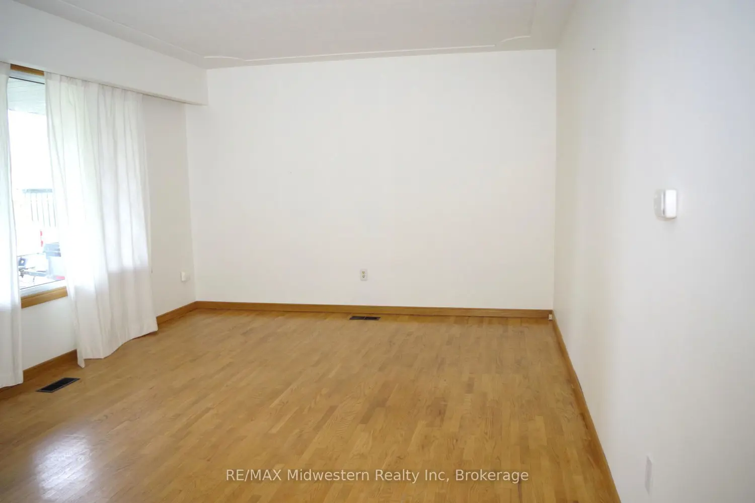 Additional image 8 of 425 Wellington Street
