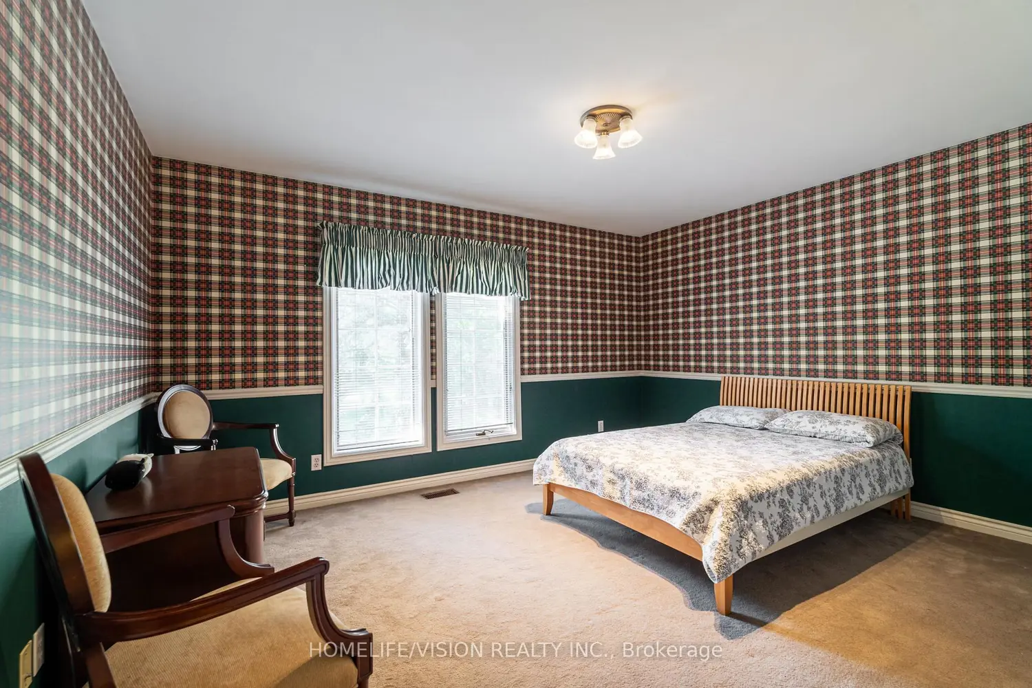 Additional image 15 of 15 Daffodil Avenue