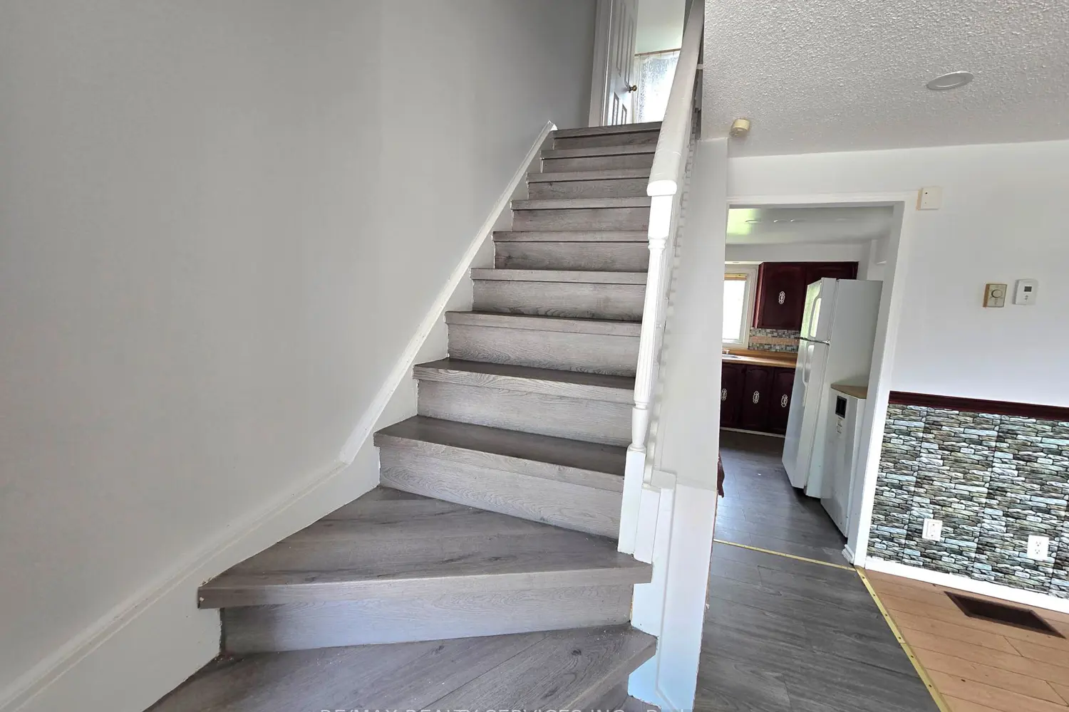 Additional image 5 of 441 Parkview Crescent