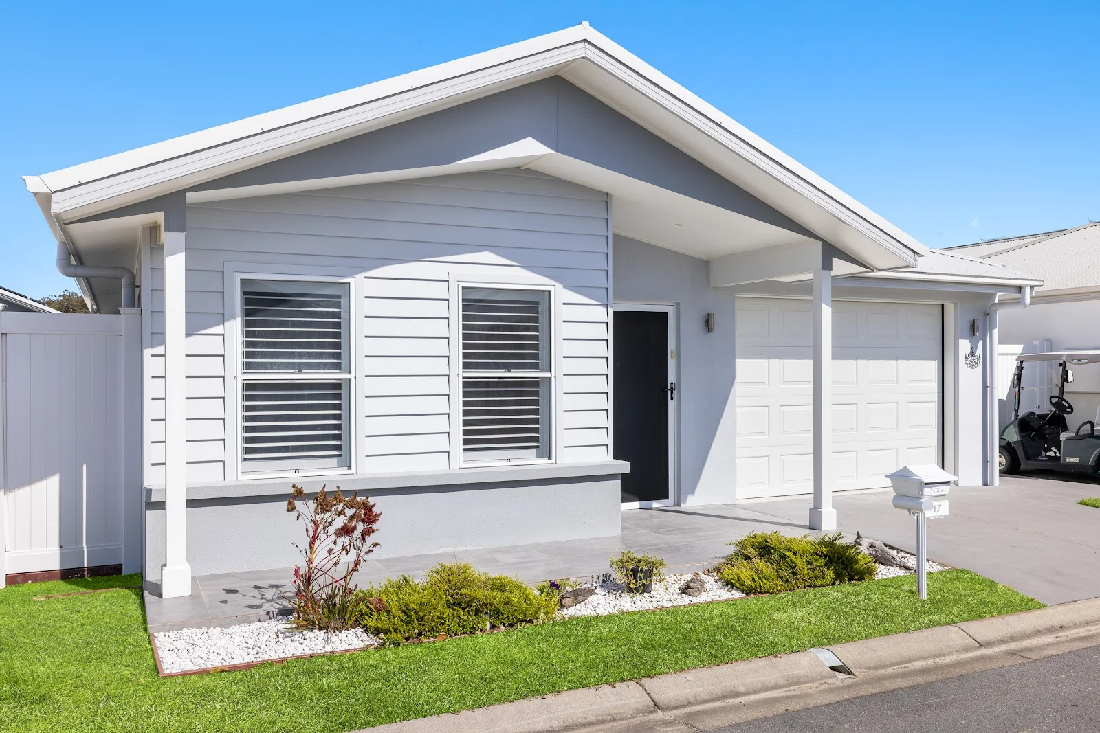 17 Oakmont Drive, South West Rocks NSW 2431