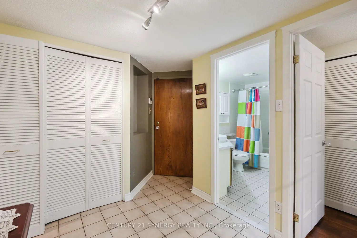 295 Gilmour Street 104