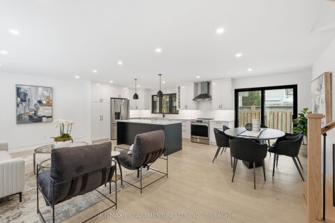 Additional image 8 of 5135 Mulberry Drive, Burlington, ON, L7L 3P5