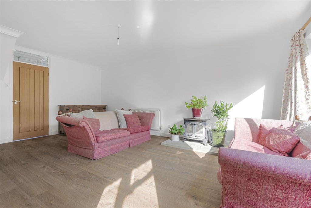 Additional image 3 of Land to rentCaldicot Close, Shillingford, Wallingford OX10