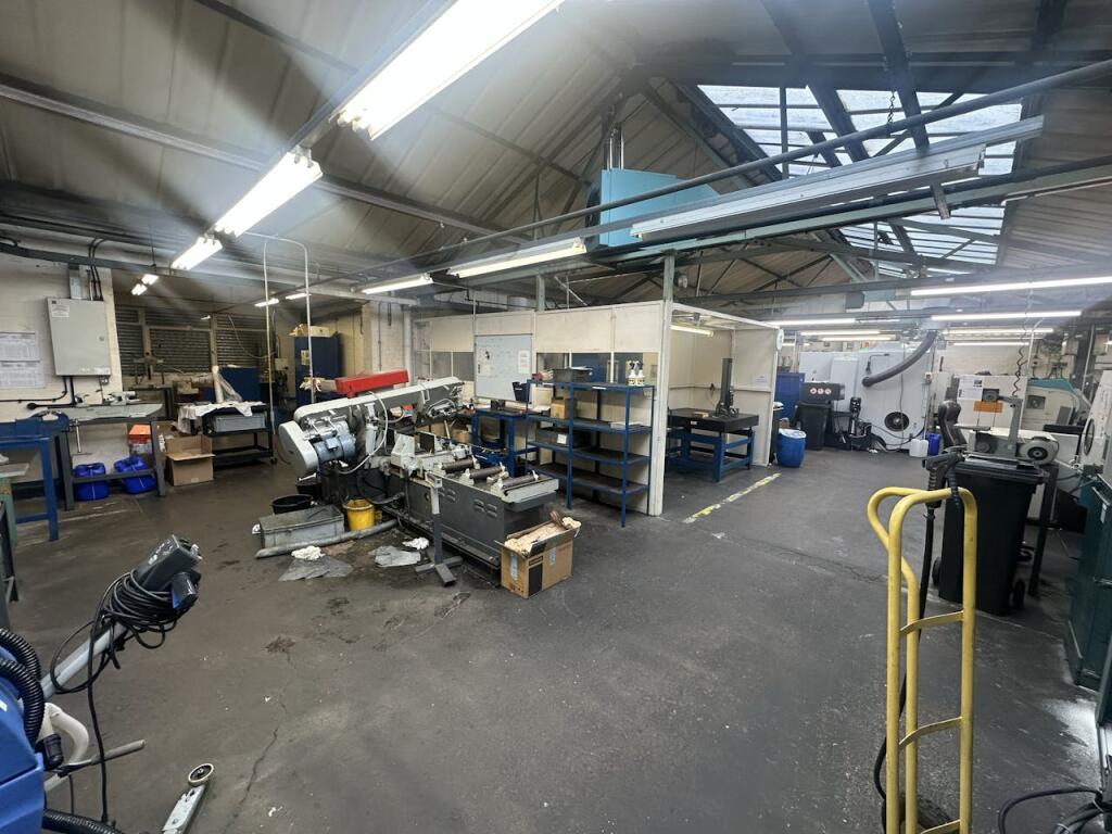 Additional image 8 of 2 Lightning Way, Birmingham, B31 3PJ