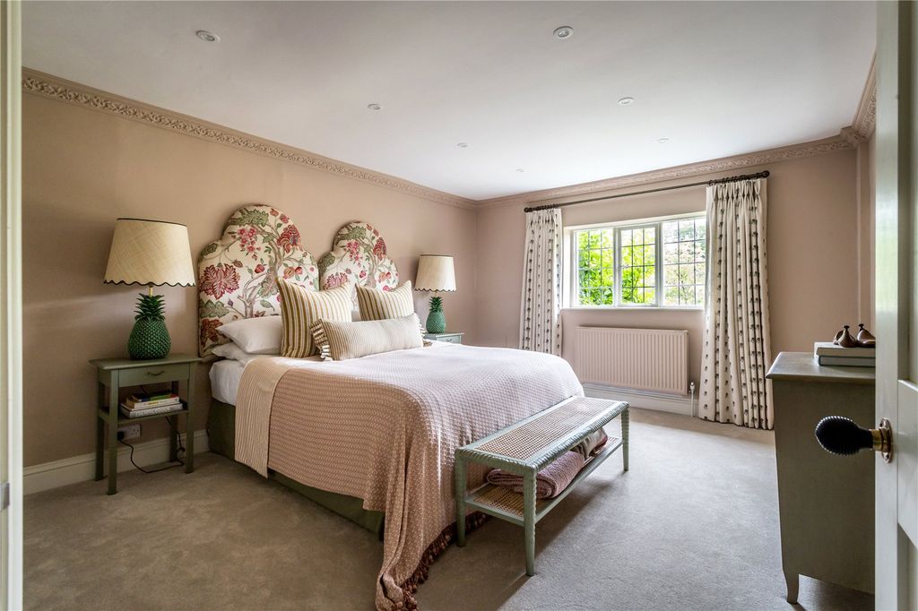Additional image 38 of 6 bed detached house to rentBalchins Lane, Westcott, Dorking, Surrey RH4
