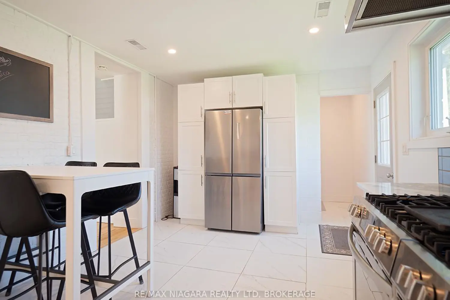 Additional image 10 of 1561 North Shore Drive