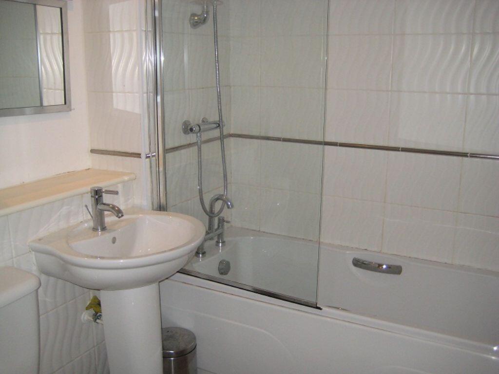 Additional image 3 of **investment Sale**  1 Bed With Secure Allocated Parking