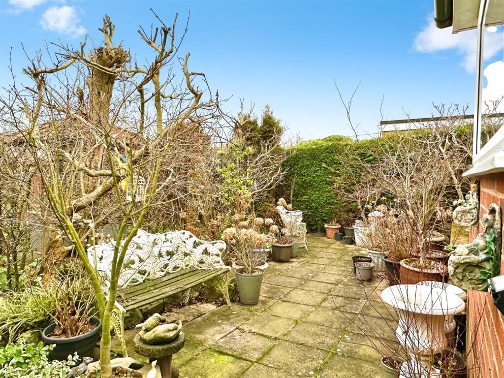 Additional image 13 of Seggs Lane, Alcester