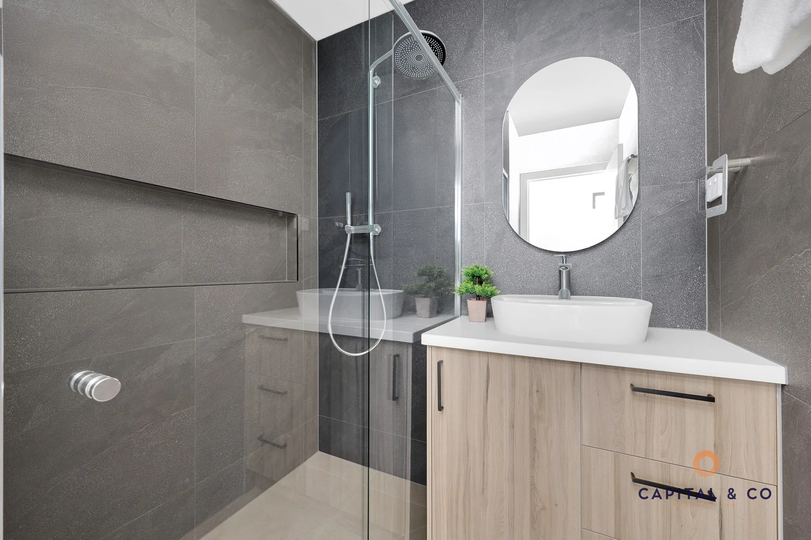 Additional image 8 of 2/13 Dennis Street, Reservoir VIC 3073