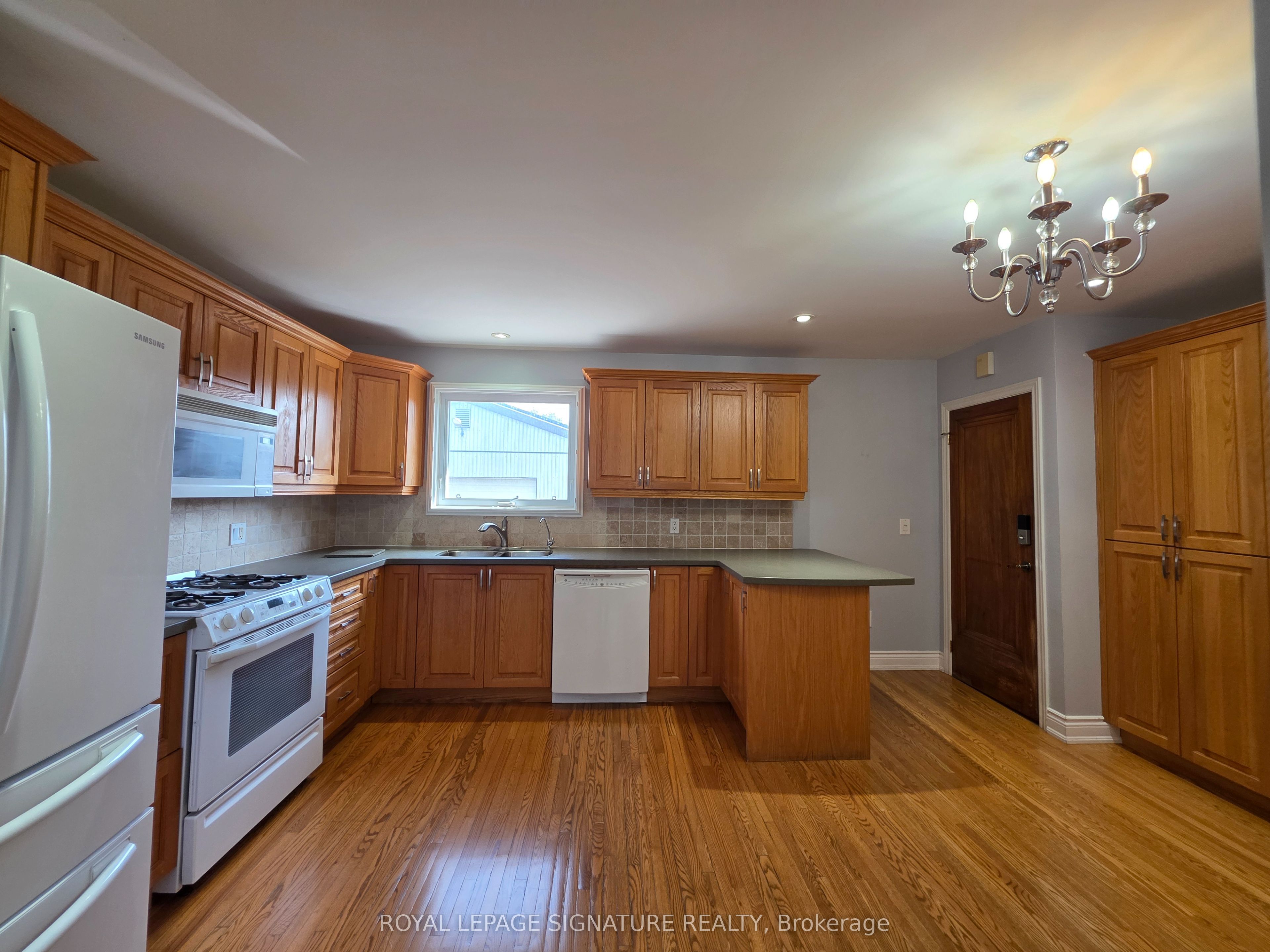 Additional image 6 of Upper Level-100 Corman Avenue, Hamilton, ON, L8G 3W2